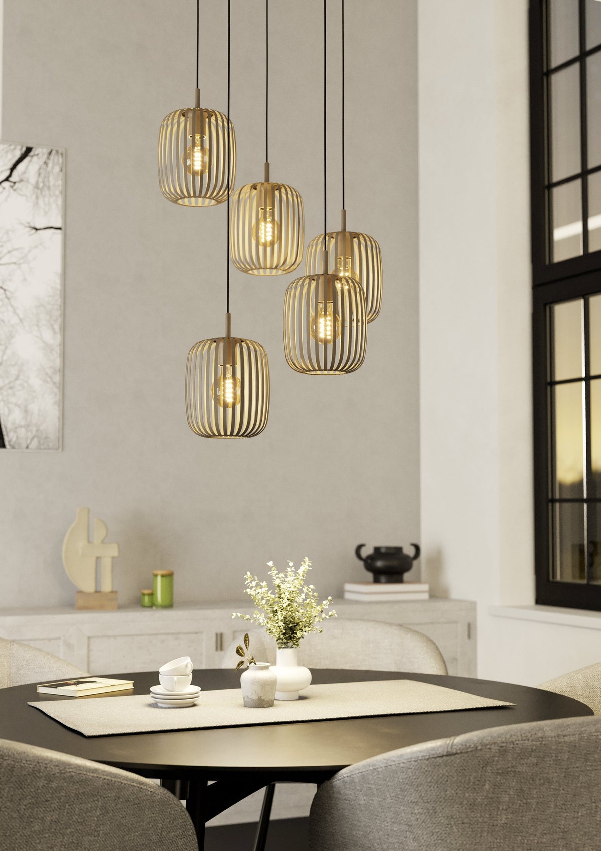 Citrino cascada lámpara colgante sobre una mesa de comedor