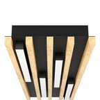 Detalle de las lamas de madera y las líneas de luz del panel Lira 78