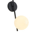 Jaspe arbotante de pared negro con esfera de vidrio opalino sobre fondo blanco
